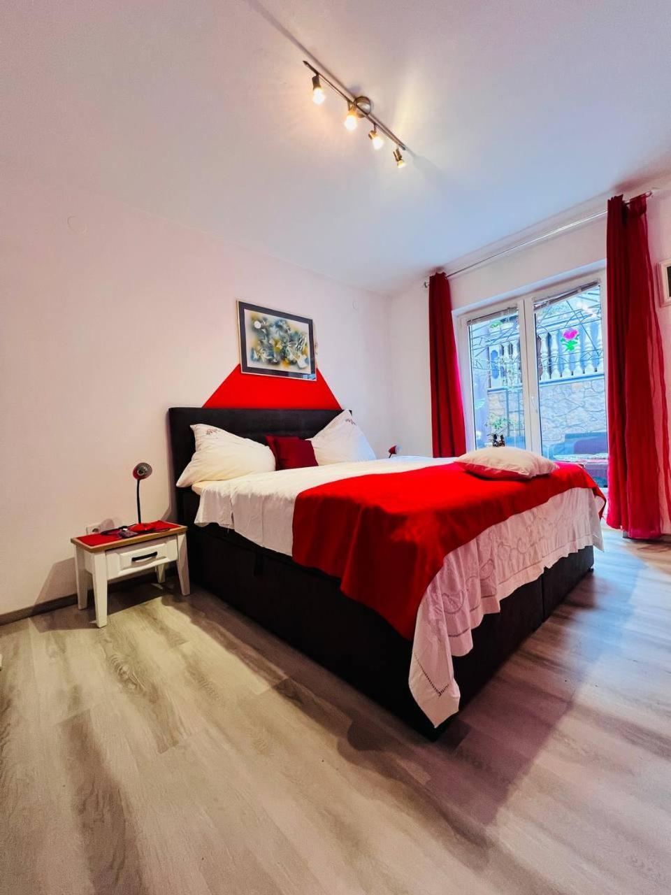 Mira Apartment Pula Exterior photo