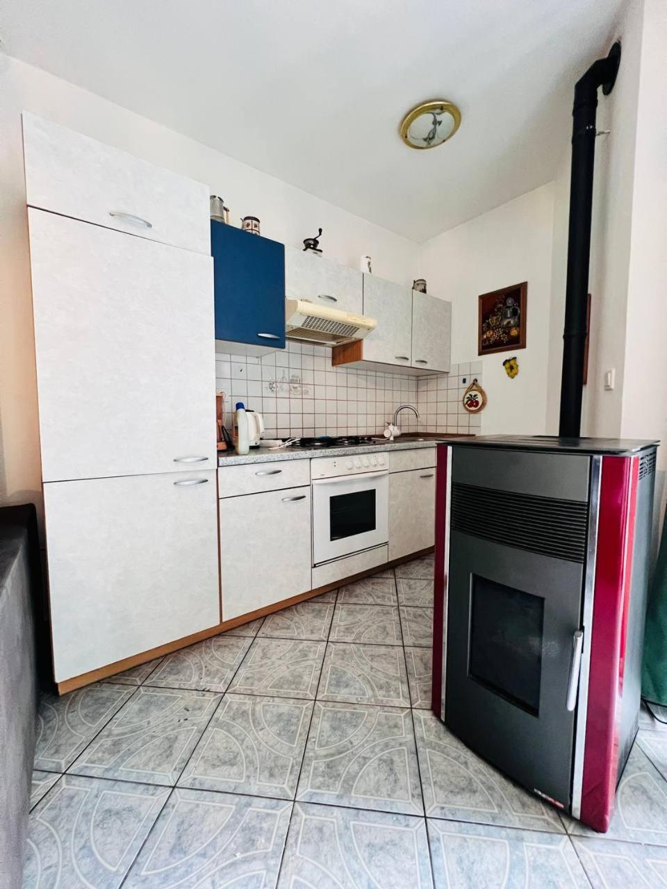 Mira Apartment Pula Exterior photo